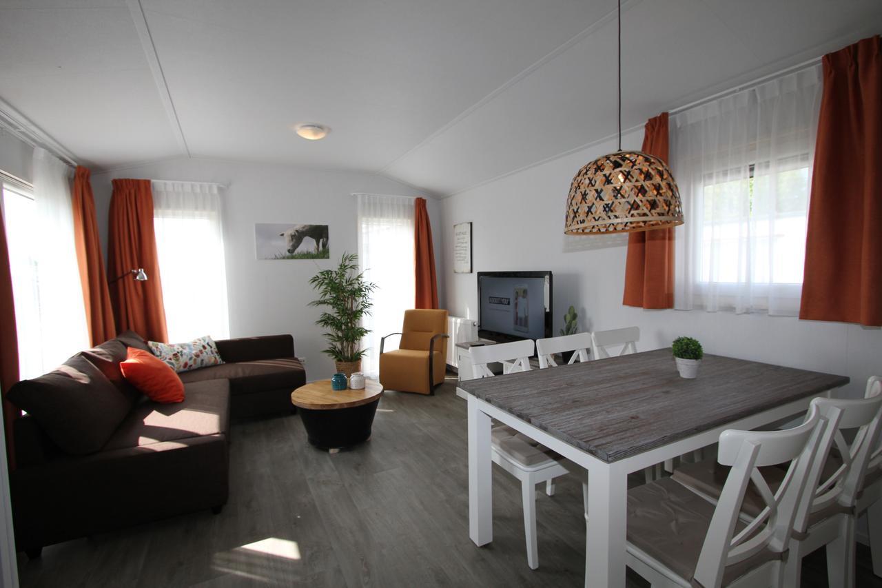 Ijsselmeer-Chalet Nr. 66 Molkwerum 외부 사진